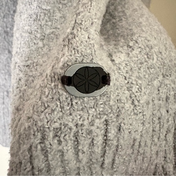 GAIAM Gray Cowl Neck Sweater Size XS - Picture 11 of 11